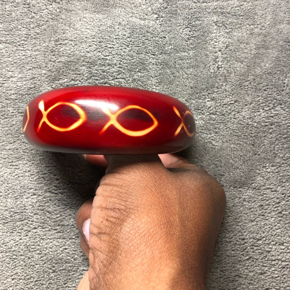 Wood-Like bracelet with fish symbol